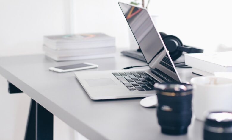 laptop-table-technology-office